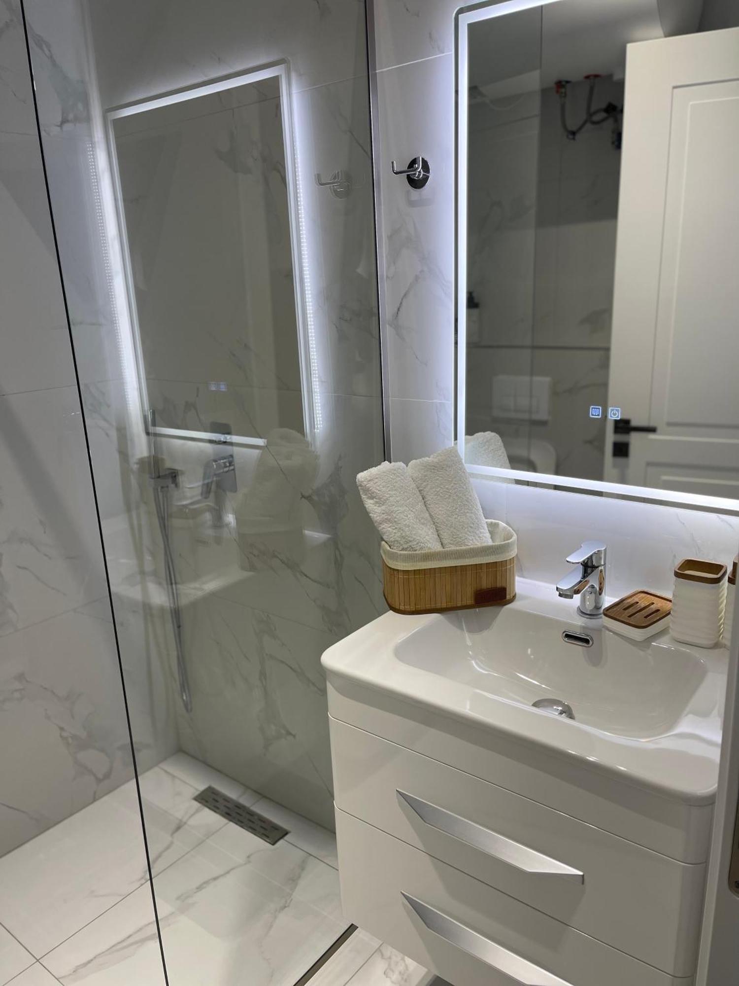 Am Luxury Apartment Tirana Bagian luar foto